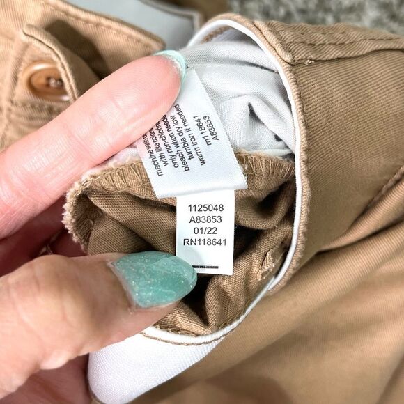 Lane Bryant Shorts Women’s 26 Tan Khaki Mid-Rise Chino NWT - Picture 8 of 8